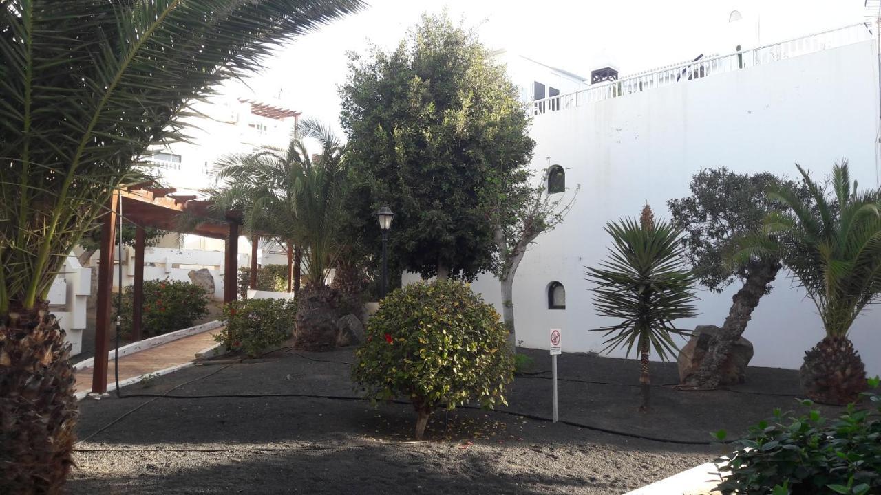 Sunny Self-Catering Apartment Costa Teguise, Lanzarote, Spain מראה חיצוני תמונה